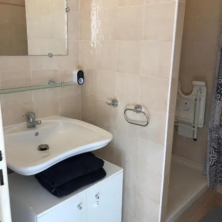 Confortable 5 Pers, 900m Et Commerces Apartment *