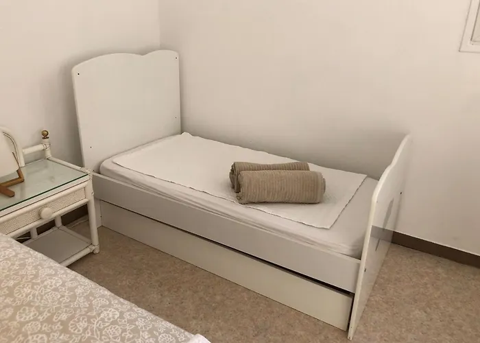 Confortable 5 Pers, 900m Et Commerces Apartamento